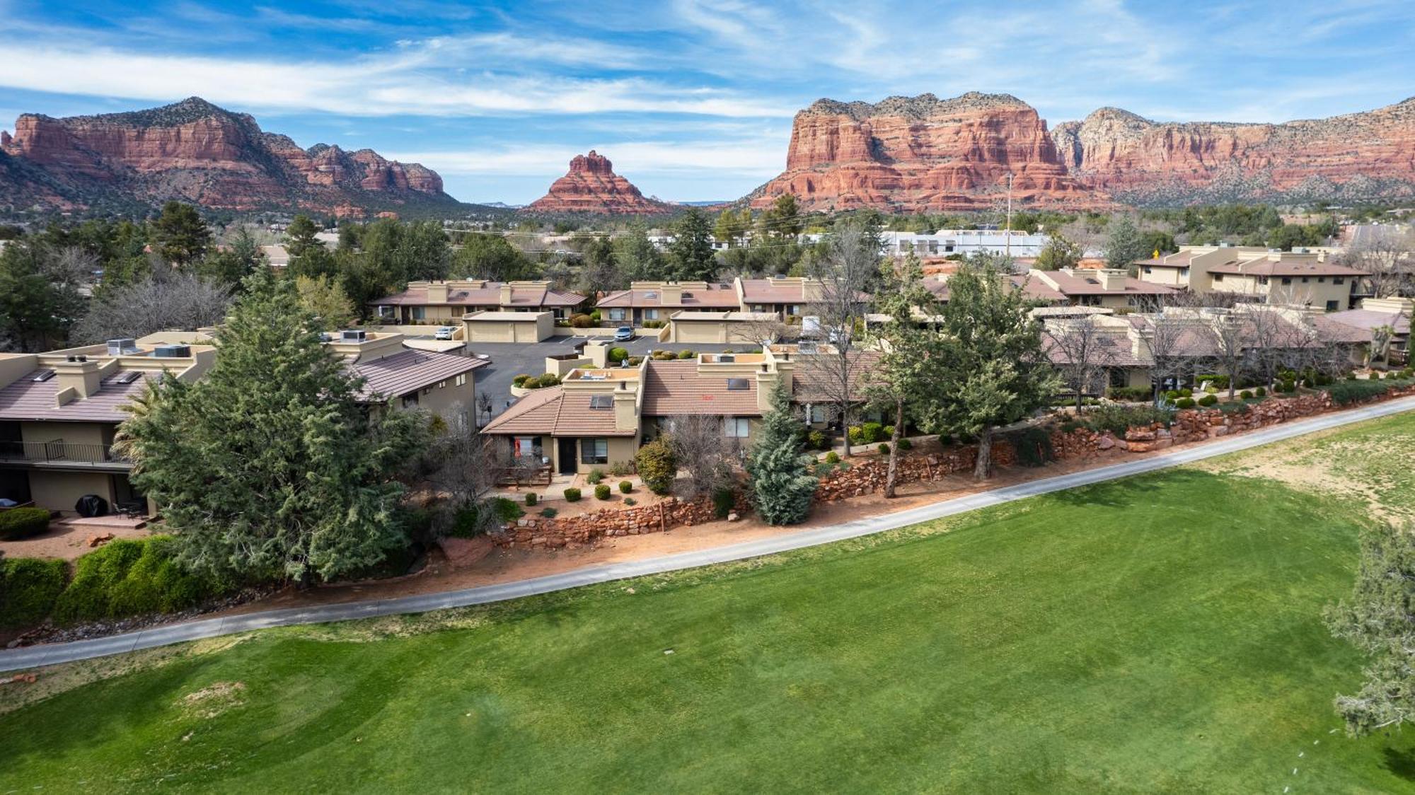 Stylish Townhome On Golf Course Red Rock View Sedona Exterior foto